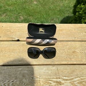 Burberry sunglasses polarized made in Italy size 59 15 120